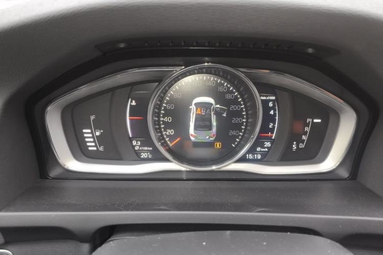 Used Volvo S60 2018 S60L T4 Smart & Ambitious Edition Instrument Cluster
