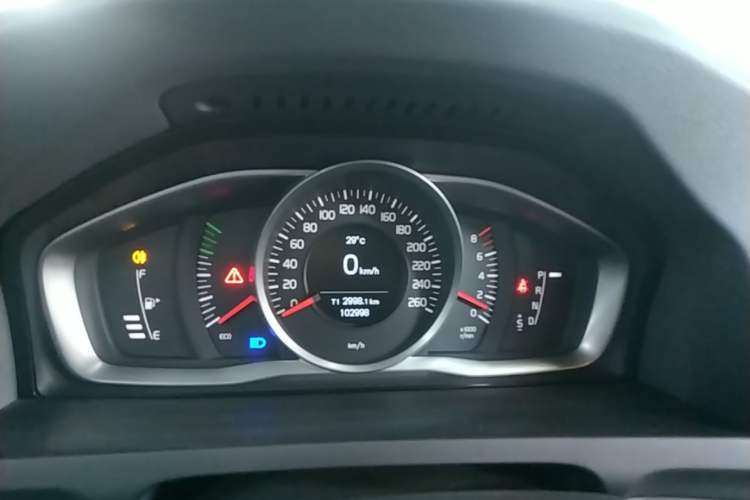 Used Volvo S60 2018 S60L T3 Smart Progress Edition Instrument Cluster