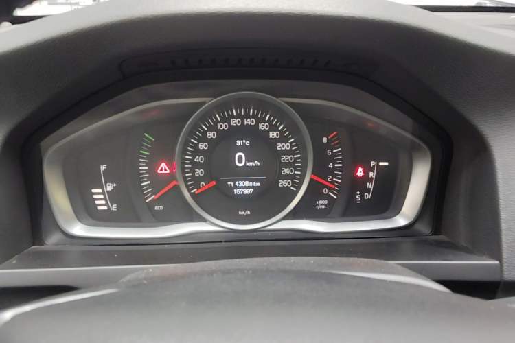 Used Volvo S60 2018 S60L T3 Smart Progress Edition Instrument Cluster
