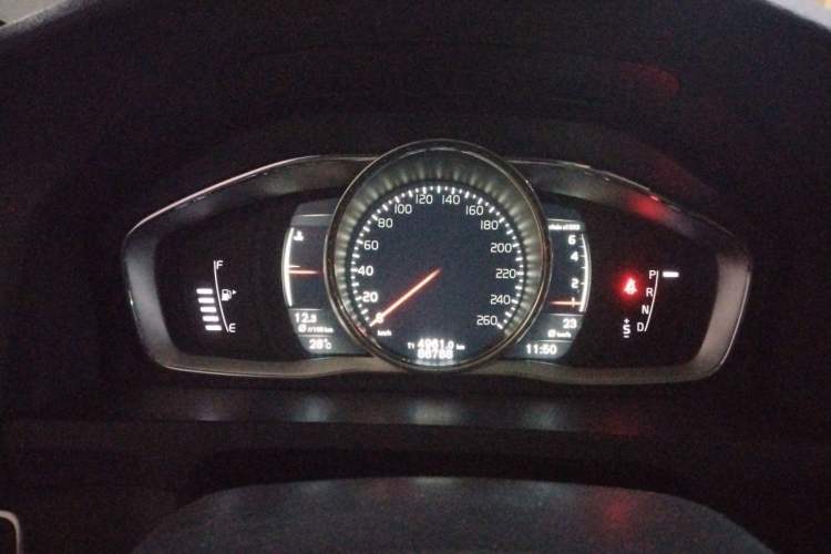 Used Volvo S60 2018 S60L T3 Smart Progress Edition Instrument Cluster