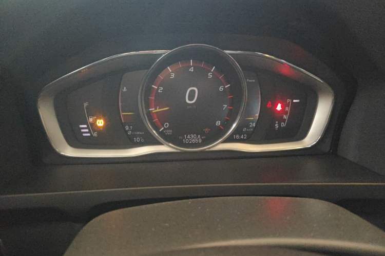 Used Volvo S60 2018 S60L T4 Smart & Ambitious Edition Instrument Cluster
