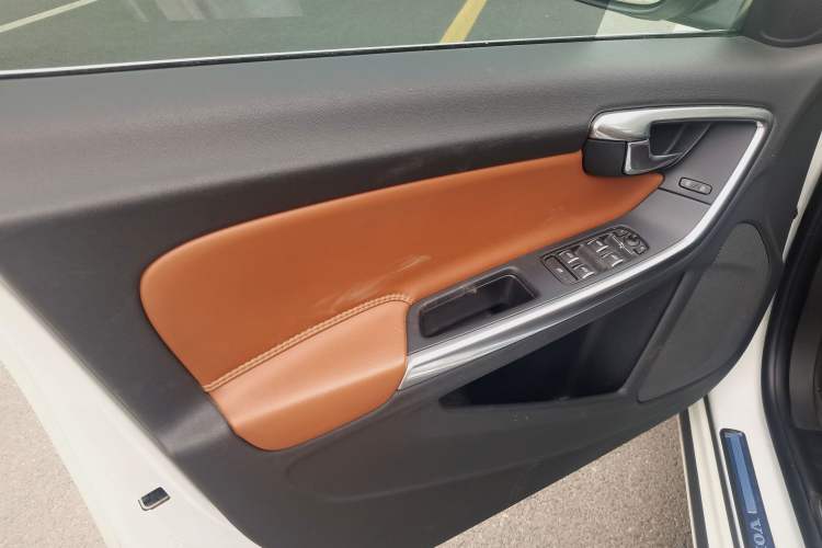 Used Volvo S60 2018 S60L T3 Smart Progress Edition Interior 2