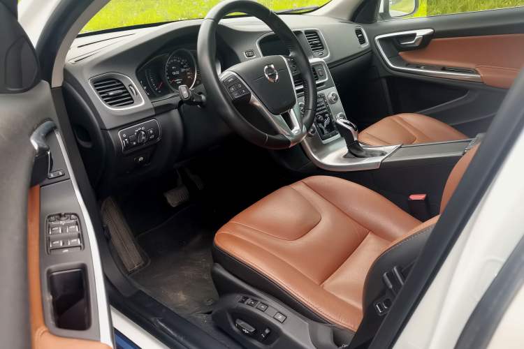 Used Volvo S60 2018 S60L T3 Smart Progress Edition Interior 3