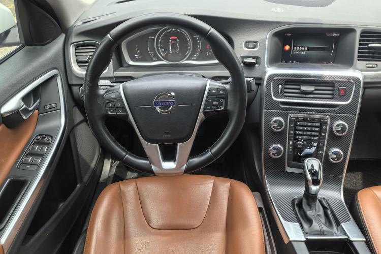 Used Volvo S60 2018 S60L T4 Zhiyuan Edition Interior 4