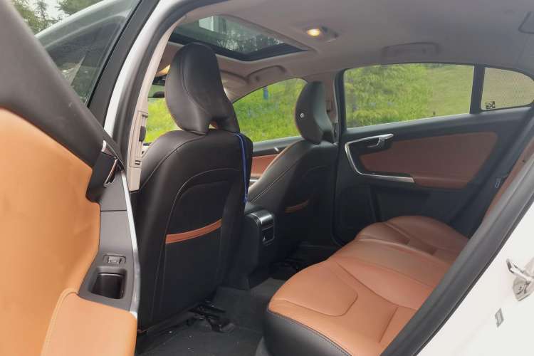 Used Volvo S60 2018 S60L T3 Smart Progress Edition Interior 4