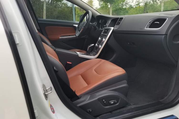 Used Volvo S60 2018 S60L T3 Smart Progress Edition Interior 6