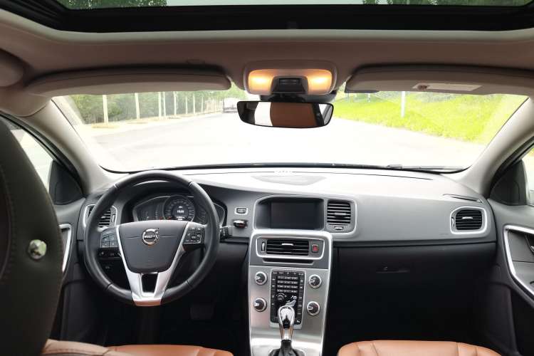 Used Volvo S60 2018 S60L T3 Smart Progress Edition Interior 7