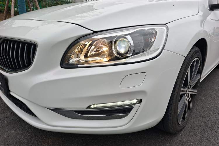 Used Volvo S60 2018 S60L T5 Intelligent Drive Progressive Edition Left Front Headlight
