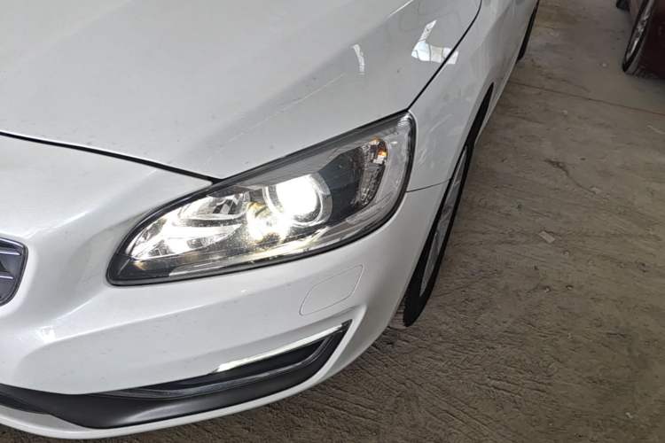 Used Volvo S60 2018 S60L T3 Smart Upgrade Edition Left Front Headlight