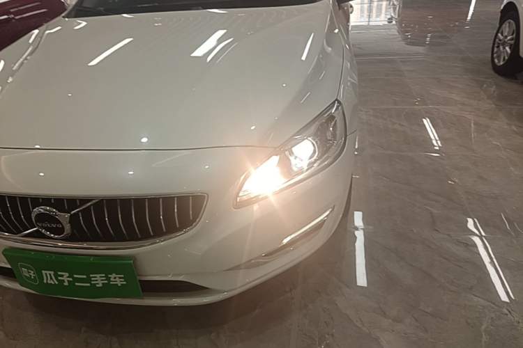 Used Volvo S60 2018 S60L T3 Smart Progress Edition Left Front Headlight
