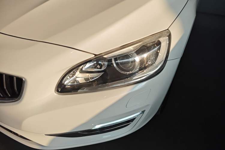 Used Volvo S60 2018 S60L T4 Smart & Ambitious Edition Left Front Headlight