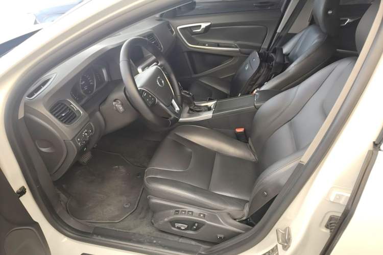 Used Volvo S60 2018 S60L T3 Smart Progress Edition Left Front Seat