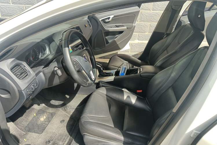Used Volvo S60 2018 S60L T3 Smart Progress Edition Left Front Seat