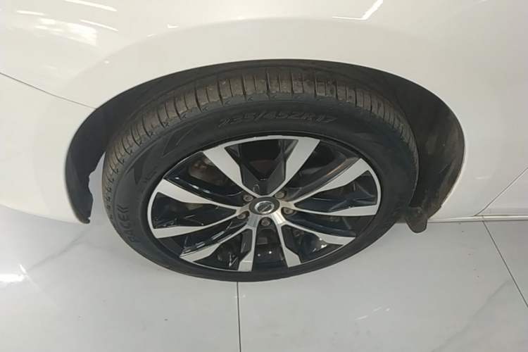 Used Volvo S60 2018 S60L T3 Smart Progress Edition Left Front Wheel Hub
