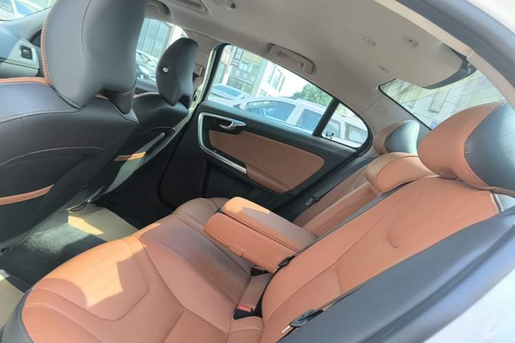 Used Volvo S60 2018 S60L T3 Smart Progress Edition Left Rear Seat