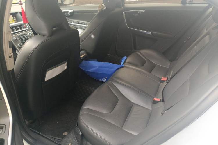 Used Volvo S60 2018 S60L T4 Smart & Ambitious Edition Left Rear Seat