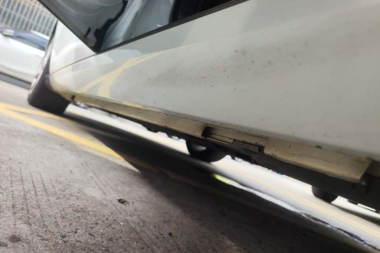 Used Volvo S60 2018 S60L T4 Zhiyuan Edition Left Side Sill