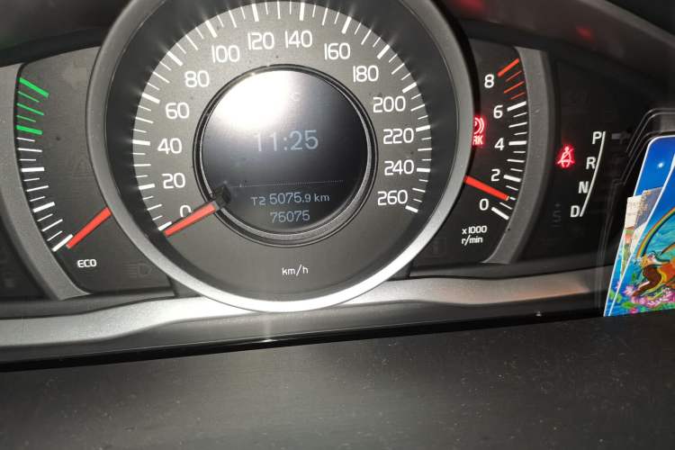 Used Volvo S60 2018 S60L T3 Smart Upgrade Edition Odometer Close Up