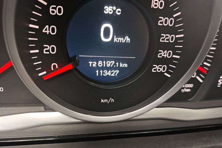 Used Volvo S60 2018 S60L T3 Smart Upgrade Edition Odometer Close Up