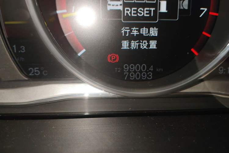 Used Volvo S60 2018 S60L T4 Smart & Ambitious Edition Odometer Close Up
