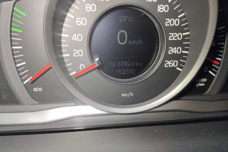 Used Volvo S60 2018 S60L T3 Smart Upgrade Edition Odometer Close Up
