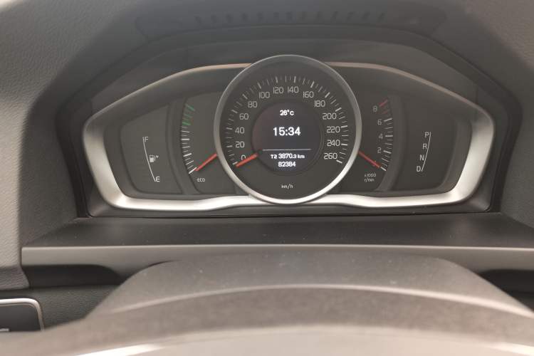 Used Volvo S60 2018 S60L T3 Smart Progress Edition Odometer Close Up