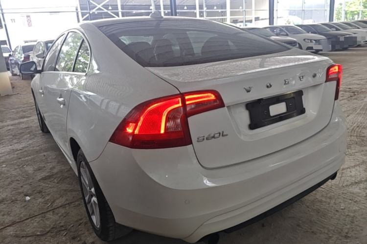 Used Volvo S60 2018 S60L T3 Smart Upgrade Edition Rear Left 45 Deg