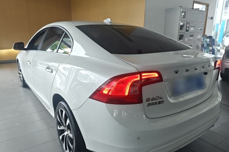Used Volvo S60 2018 S60L T3 Smart Progress Edition Rear Left 45 Deg