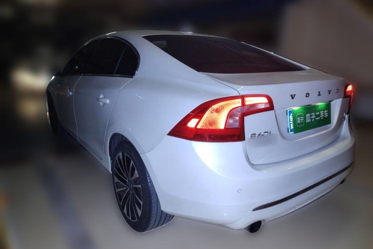 Used Volvo S60 2018 S60L T4 Smart & Ambitious Edition Rear Left 45 Deg