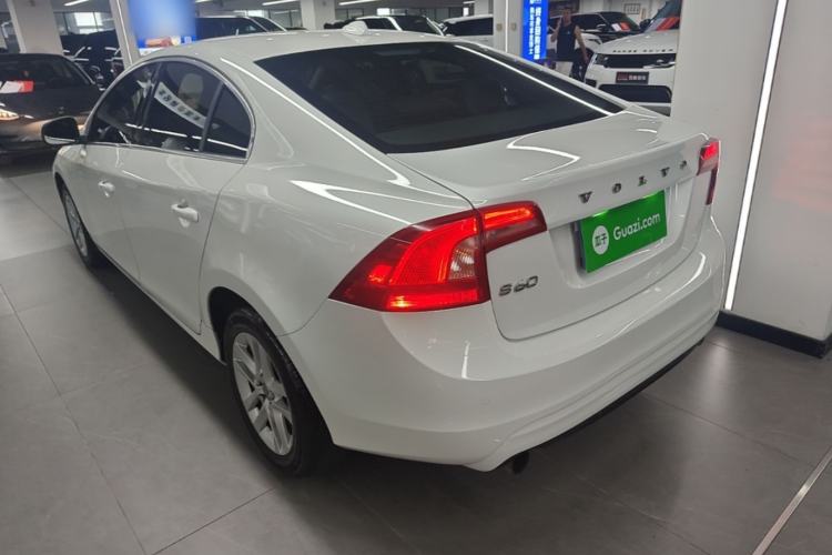 Used Volvo S60 2018 S60L T3 Smart Upgrade Edition Rear Left 45 Deg