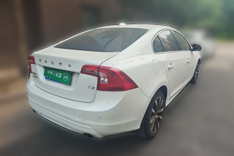 Used Volvo S60 2018 S60L T3 Smart Progress Edition Rear Right 45 Deg