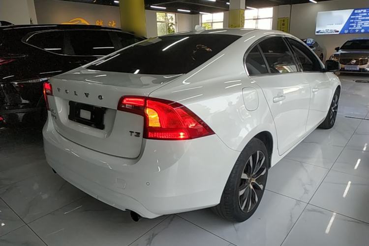 Used Volvo S60 2018 S60L T3 Smart Progress Edition Rear Right 45 Deg