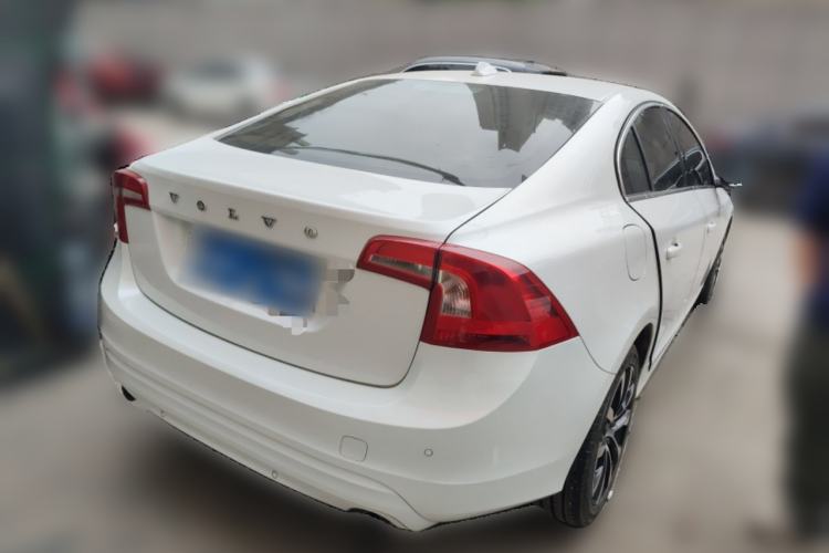 Used Volvo S60 2018 S60L T3 Smart Progress Edition Rear Right 45 Deg
