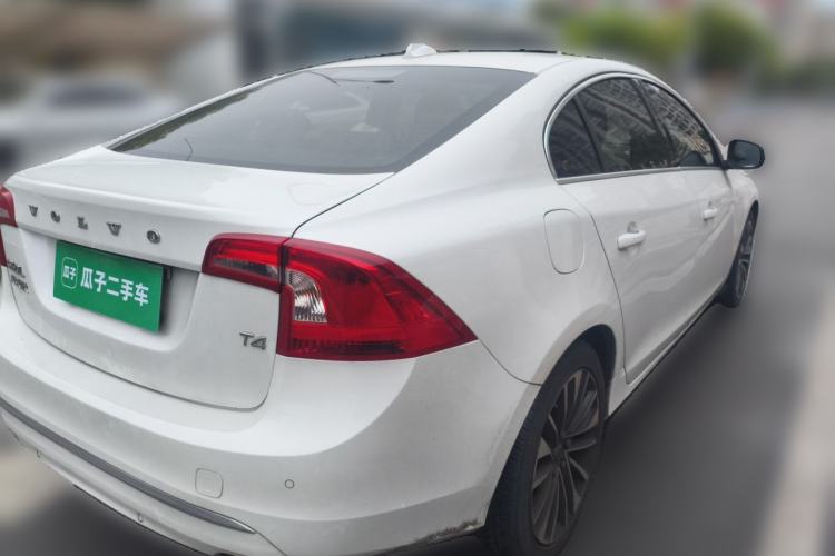 Used Volvo S60 2018 S60L T4 Smart & Ambitious Edition Rear Right 45 Deg