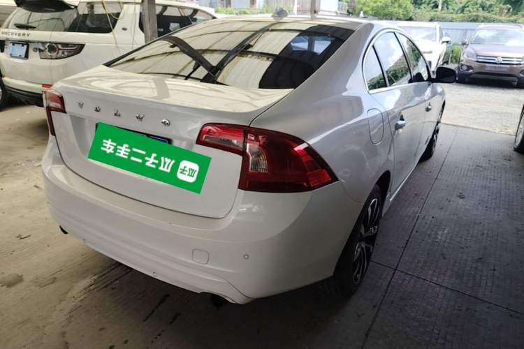 Used Volvo S60 2018 S60L T3 Smart Progress Edition Rear Right 45 Deg