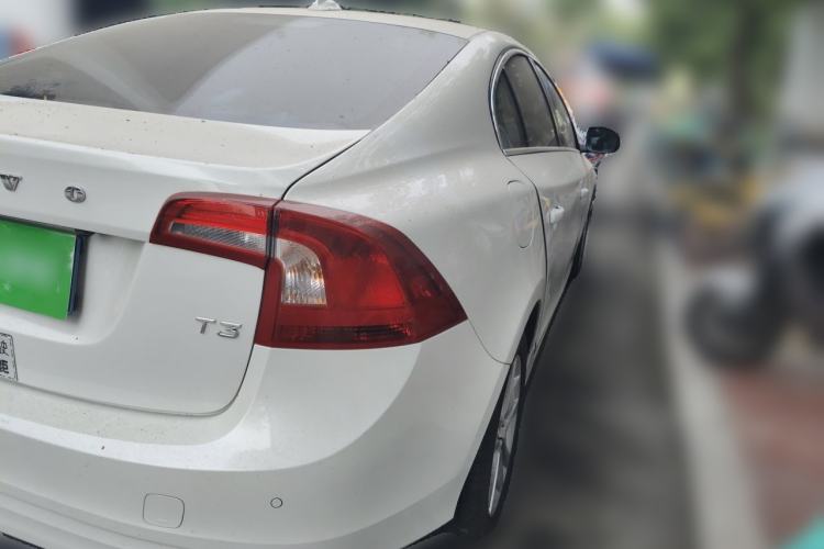Used Volvo S60 2018 S60L T3 Smart Upgrade Edition Rear Right 45 Deg