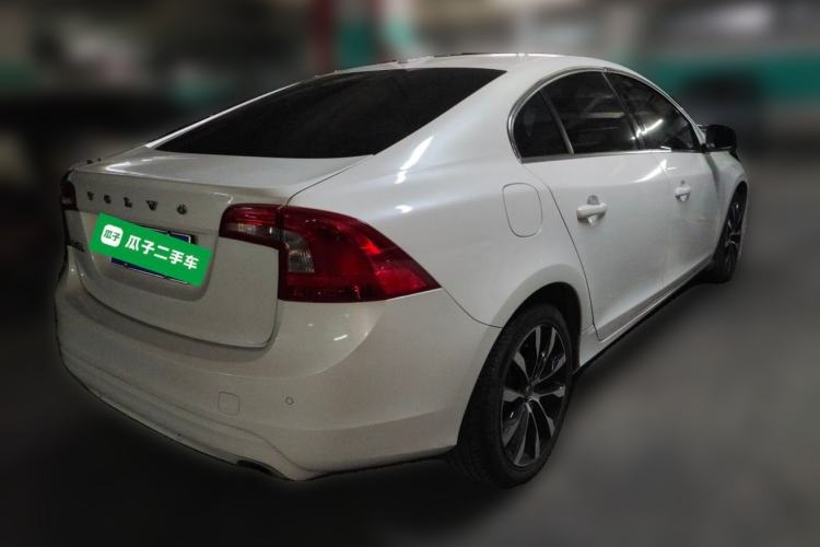 Used Volvo S60 2018 S60L T3 Smart Upgrade Edition Rear Right 45 Deg