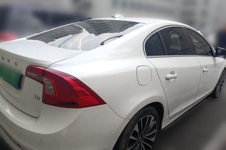 Used Volvo S60 2018 S60L T4 Smart & Ambitious Edition Rear Right 45 Deg