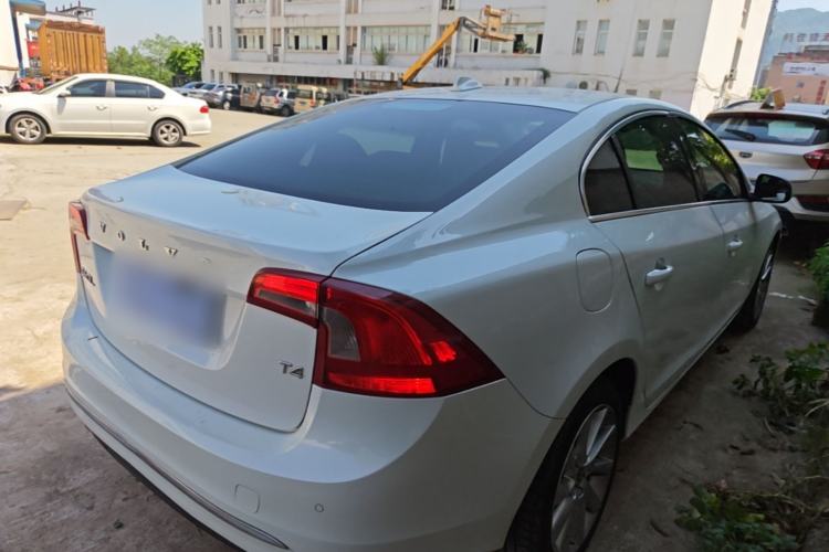 Used Volvo S60 2018 S60L T4 Zhiyuan Edition Rear Right 45 Deg