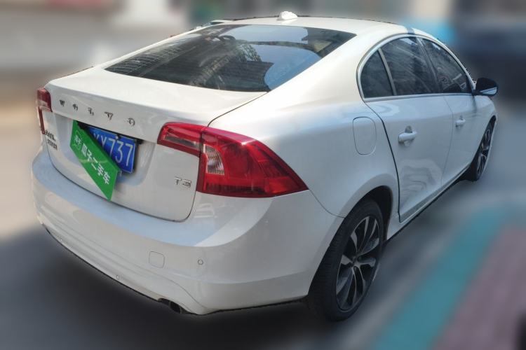 Used Volvo S60 2018 S60L T3 Smart Progress Edition Rear Right 45 Deg