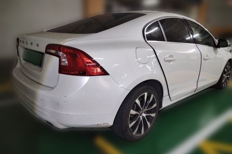 Used Volvo S60 2018 S60L T3 Smart Progress Edition Rear Right 45 Deg