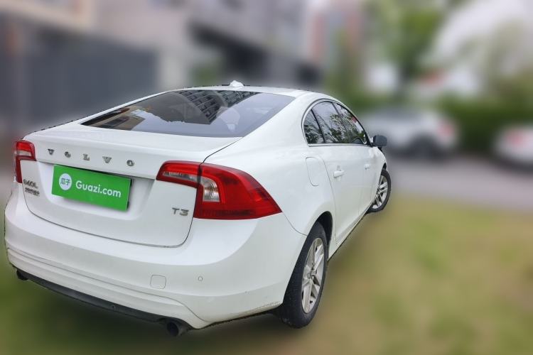 Used Volvo S60 2018 S60L T3 Smart Upgrade Edition Rear Right 45 Deg