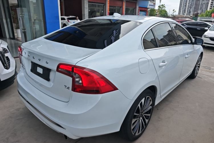 Used Volvo S60 2018 S60L T4 Smart & Ambitious Edition Rear Right 45 Deg