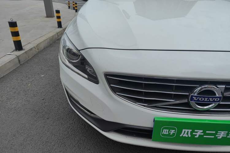 Used Volvo S60 2018 S60L T3 Smart Upgrade Edition Right Front Headlight