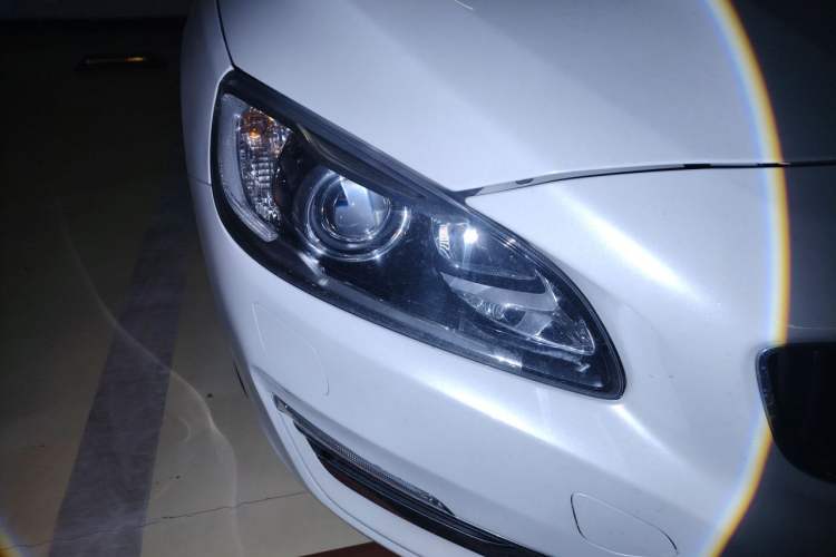 Used Volvo S60 2018 S60L T4 Smart & Ambitious Edition Right Front Headlight