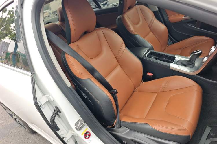 Used Volvo S60 2018 S60L T5 Intelligent Drive Progressive Edition Right Front Seat