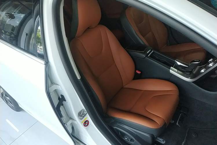 Used Volvo S60 2018 S60L T3 Smart Progress Edition Right Front Seat