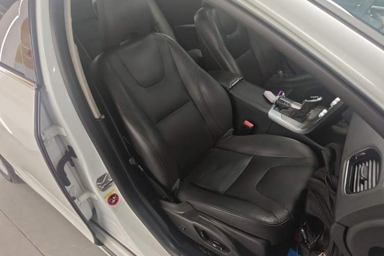 Used Volvo S60 2018 S60L T3 Smart Upgrade Edition Right Front Seat