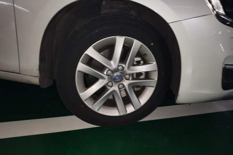 Used Volvo S60 2018 S60L T3 Smart Upgrade Edition Right Front Wheel Hub