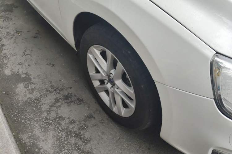 Used Volvo S60 2018 S60L T3 Smart Upgrade Edition Right Front Wheel Hub